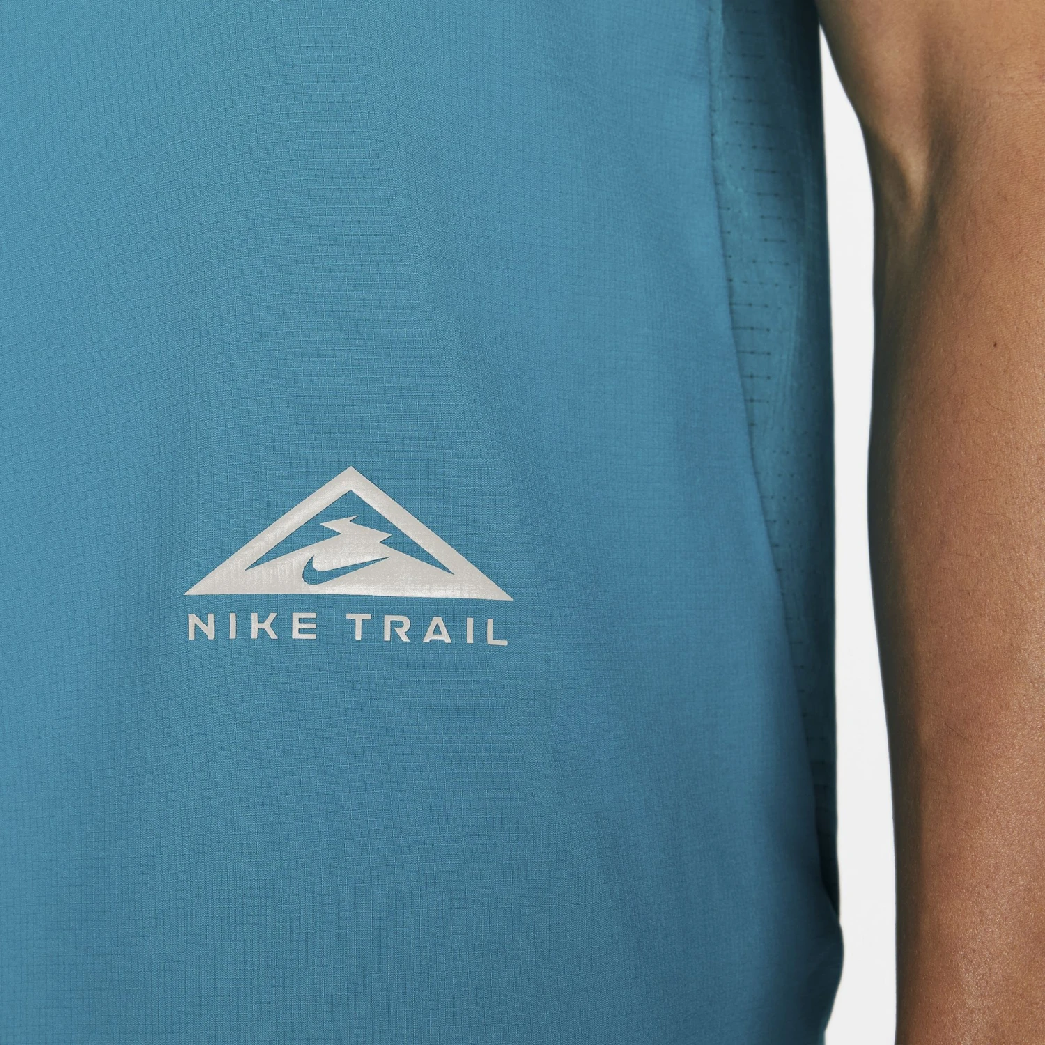 Nike | Men's Dri-Fit Trail Rise 365 SS - Image 6