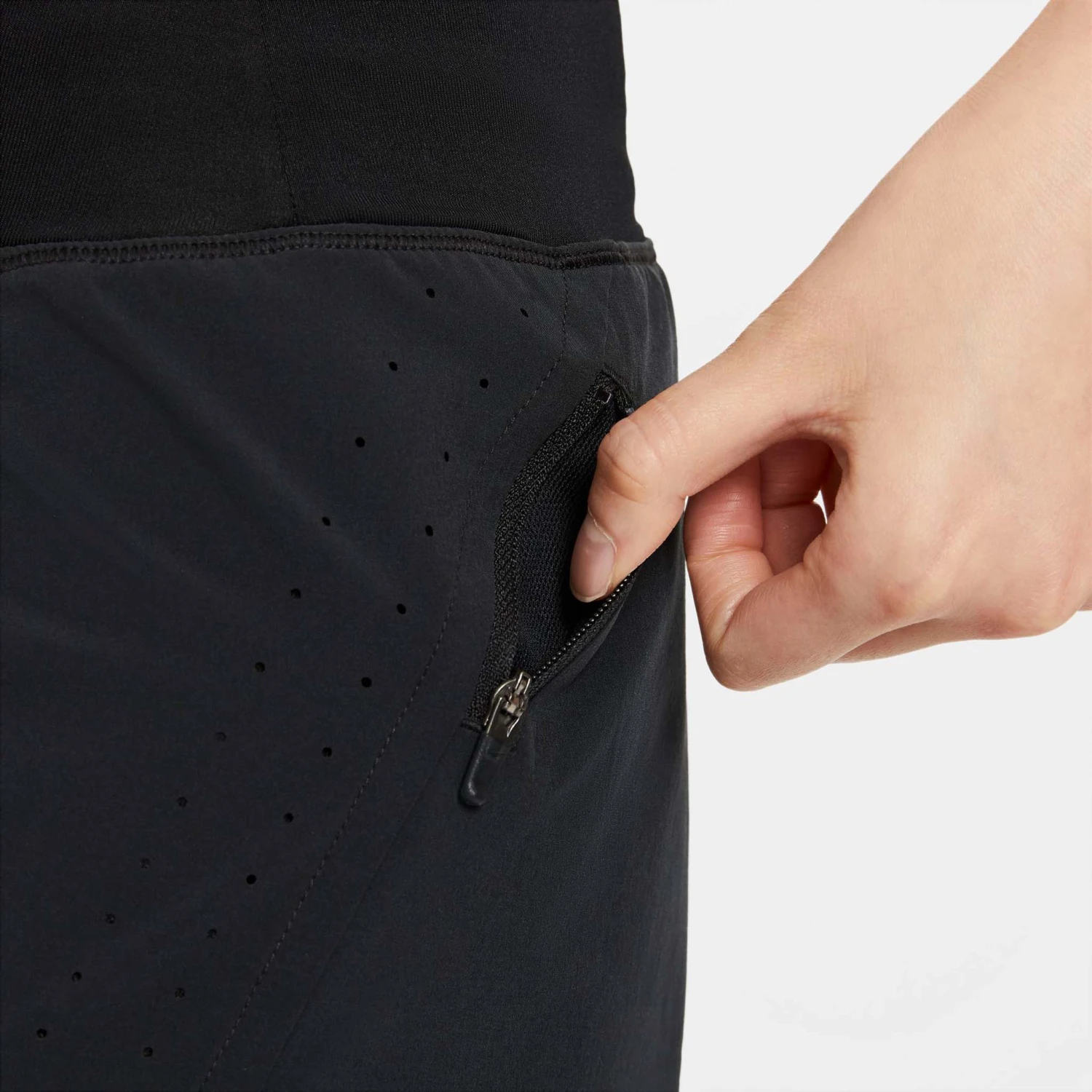 Nike | Women's Eclipse 2in1 Short - Image 4