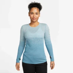 Nike | Women's Dri-FIT ADV Run Division Long-Sleeve Running Top - Light Silver